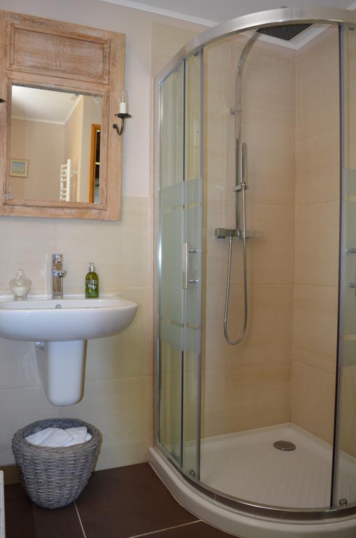 The Coach House Bed & Breakfast Conques-sur-Orbiel Ruang foto